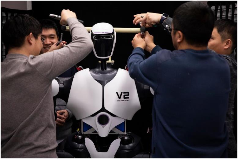 兩會新華鮮報(bào)｜從&ldquo;互聯(lián)網(wǎng)+&rdquo;到&ldquo;人工智能+&rdquo;，中國大市場向&ldquo;新&rdquo;而行